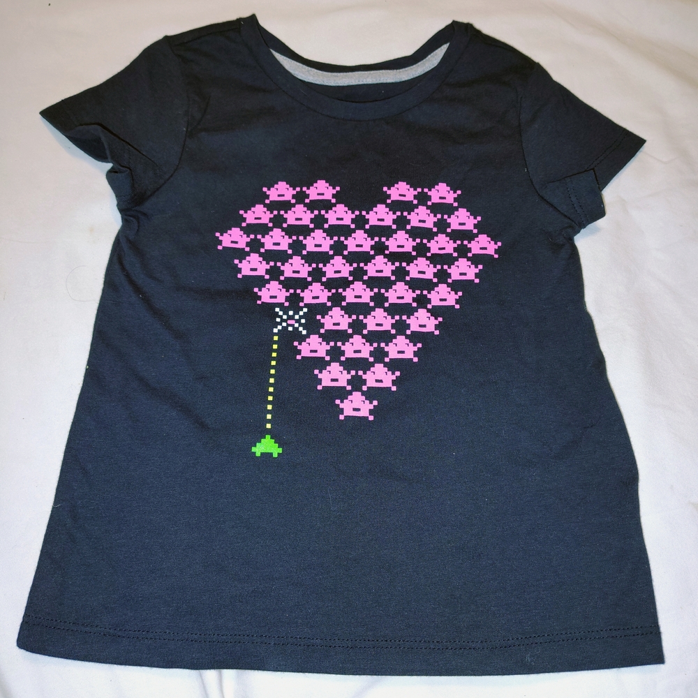 Spotted Zebra, Black, Alien,Heart Graphic T-Shirt,NWOT